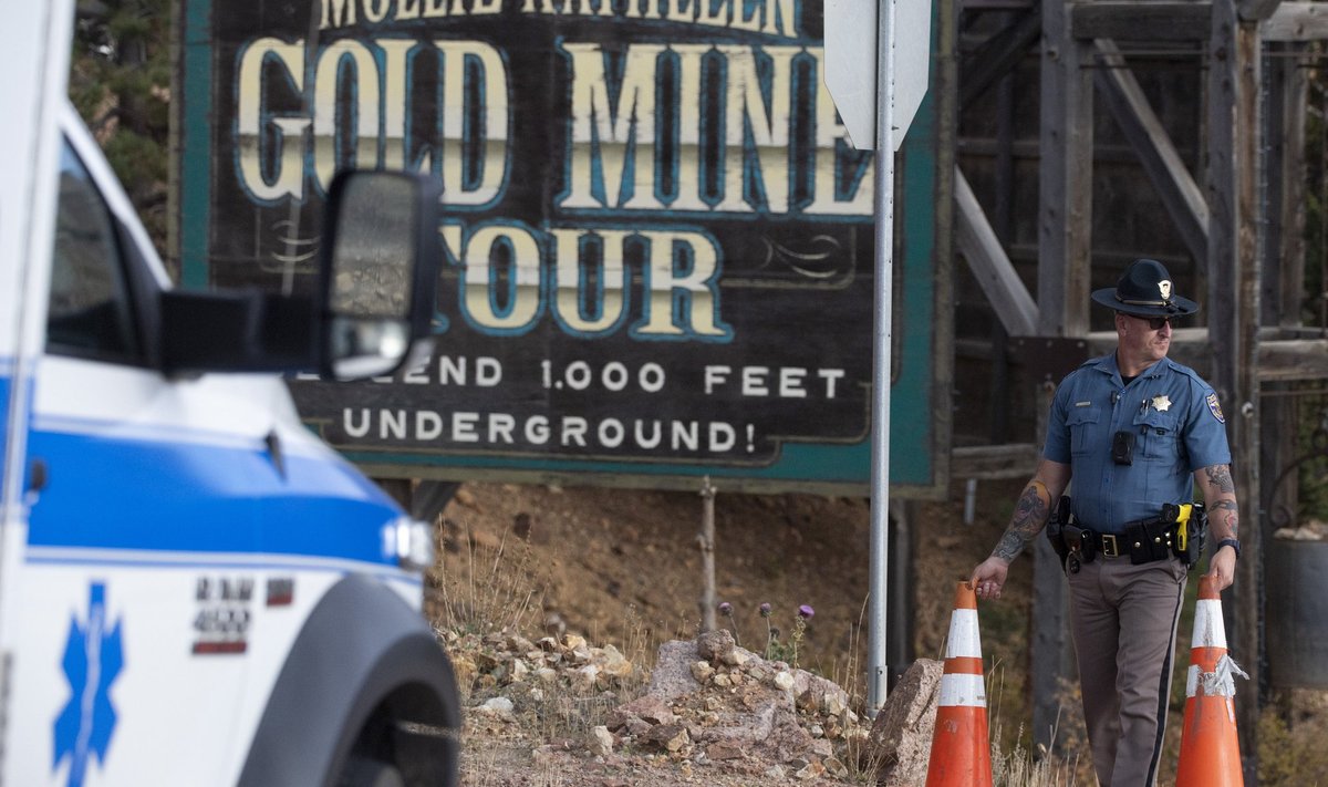 Colorado Gold Mine People Trapped