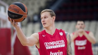 Latvian b-baller Timma to continue career in aggressor country; door to national team closed