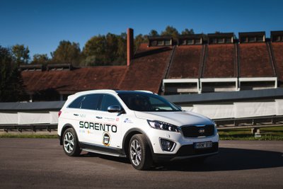 "Kia Sorento"