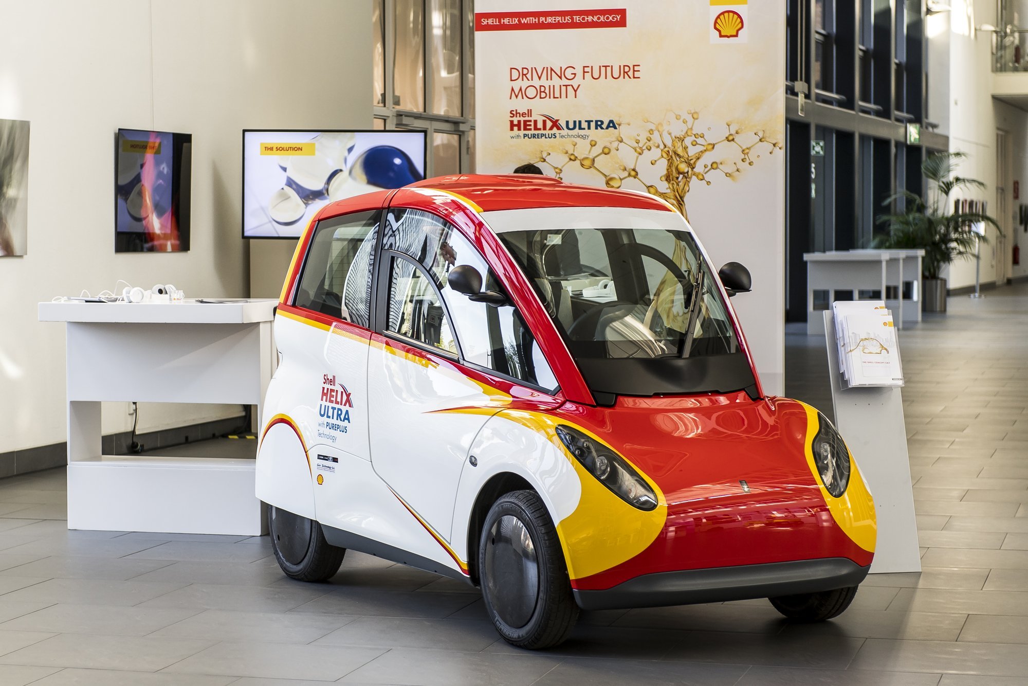 „Bloomberg“: „Shell“ atšaukia darbuotojus iš bendrų įmonių su Rusijos ...