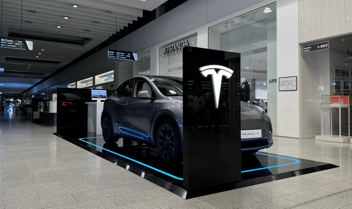 Atidaroma pirmoji laikina „pop-up“ „Tesla“ parduotuvė Lietuvoje