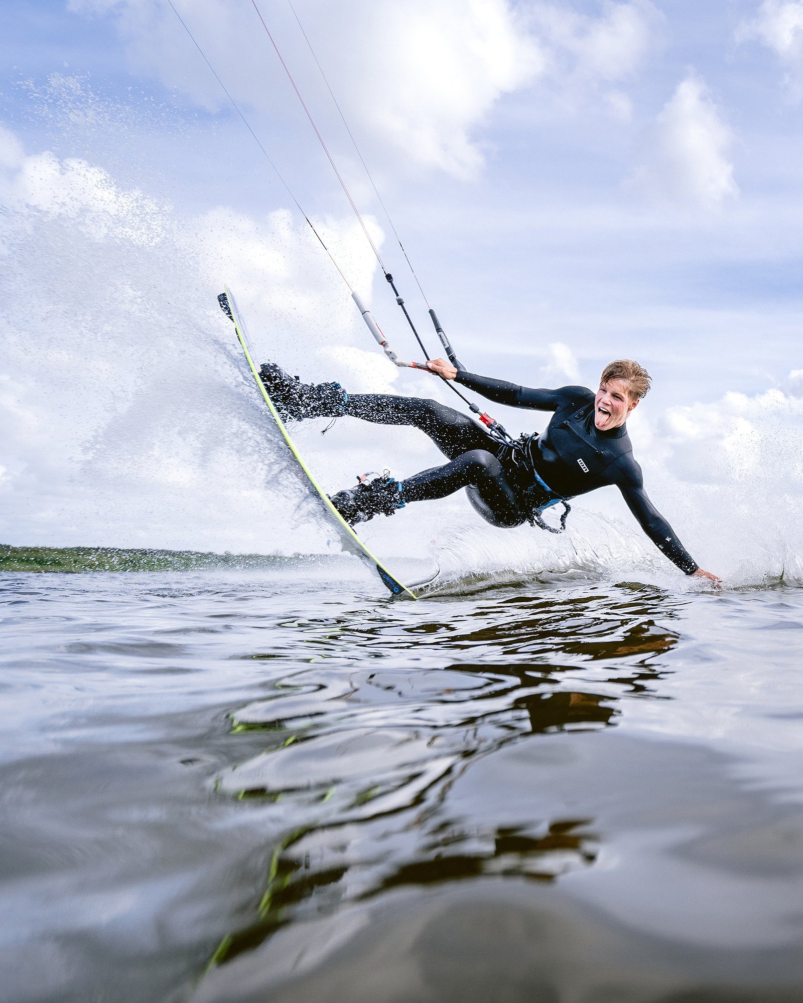 Lithuanian kite surfer breaks Baltic record