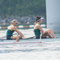 Sužeistos, išsunktos, bet patenkintos: irkluotojos juokais jau kabinasi sau medalį Los Andžele