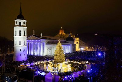 Įžiebta Vilniaus eglutė