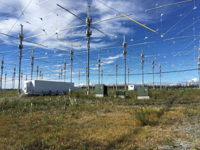 HAARP antenų masyvo dalis