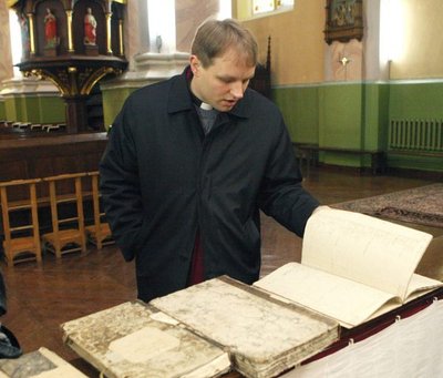 Klebono G. Jankūno teigimu, senieji įrašai jau kuris laikas lengvai prieinami. Visų krikšto, santuokų, mirčių knygų įrašai suskaitmeninti – nufotografuoti ir įkelti į internetą.