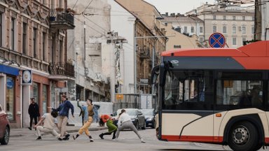 Delfi diena. Kova su nerimu prieš egzaminus ir šokio dienos minėjimas tyrinėjant Vilniaus miestą