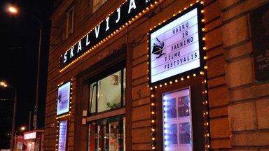 Vilniaus miesto savivaldybė svarsto didinti „Skalvijos“ kino teatro bilietų kainas