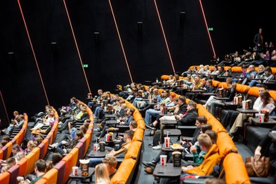 „Vilnius Outlet“ atsidaręs naujausias ir moderniausias kino teatras Lietuvoje „Apollo Kinas“