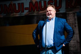 Vilniuje – daugybė protestuotojų prieš NT mokestį: vadina nelogišku, reikalauja apskritai netaikyti 