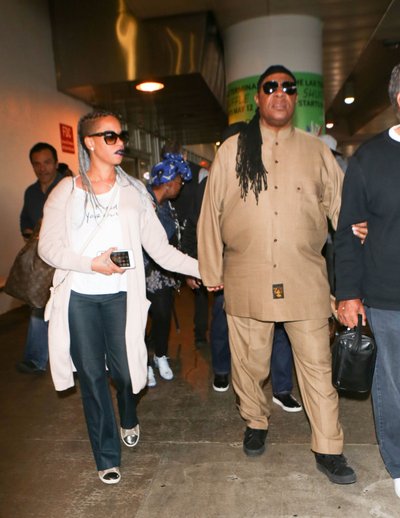 Stevie Wonder ir Tomeeka Robyn Bracy