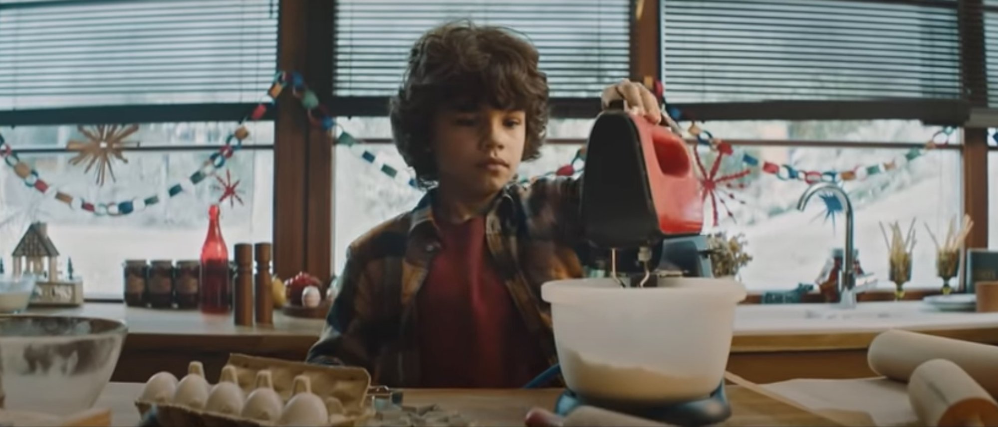 „Maximos“ kalėdinės reklamos akcentas – darbuotojų ir klientų kartu ...
