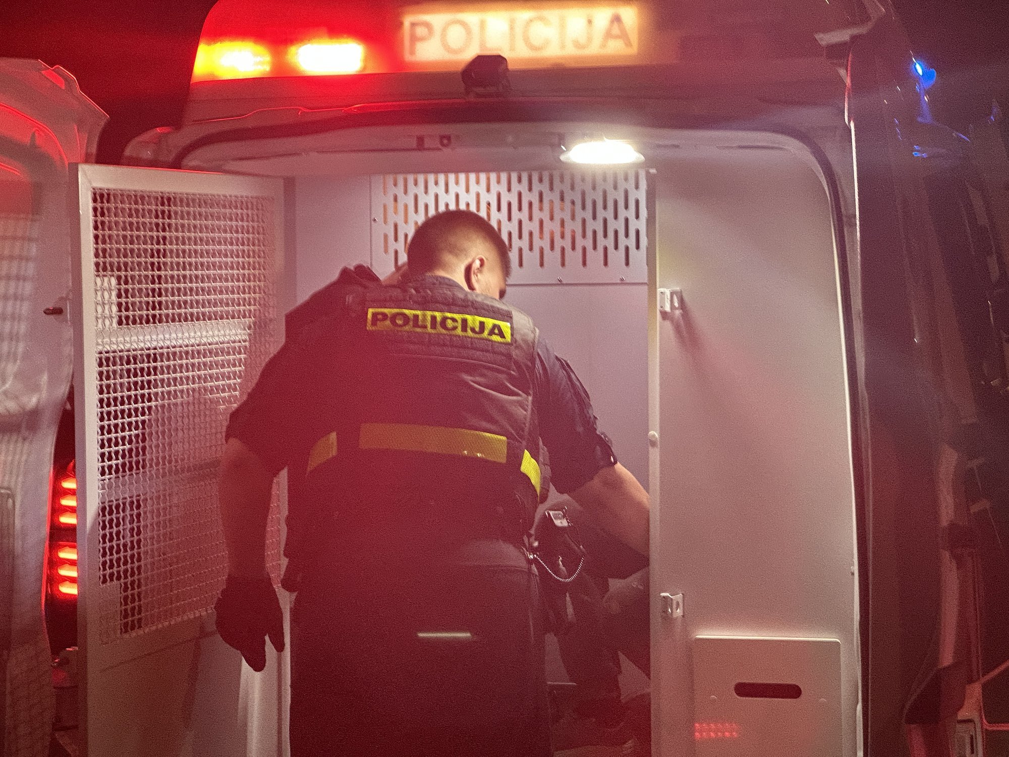 Intoxicated Man Resists Arrest, Assaults Officer in Lithuania