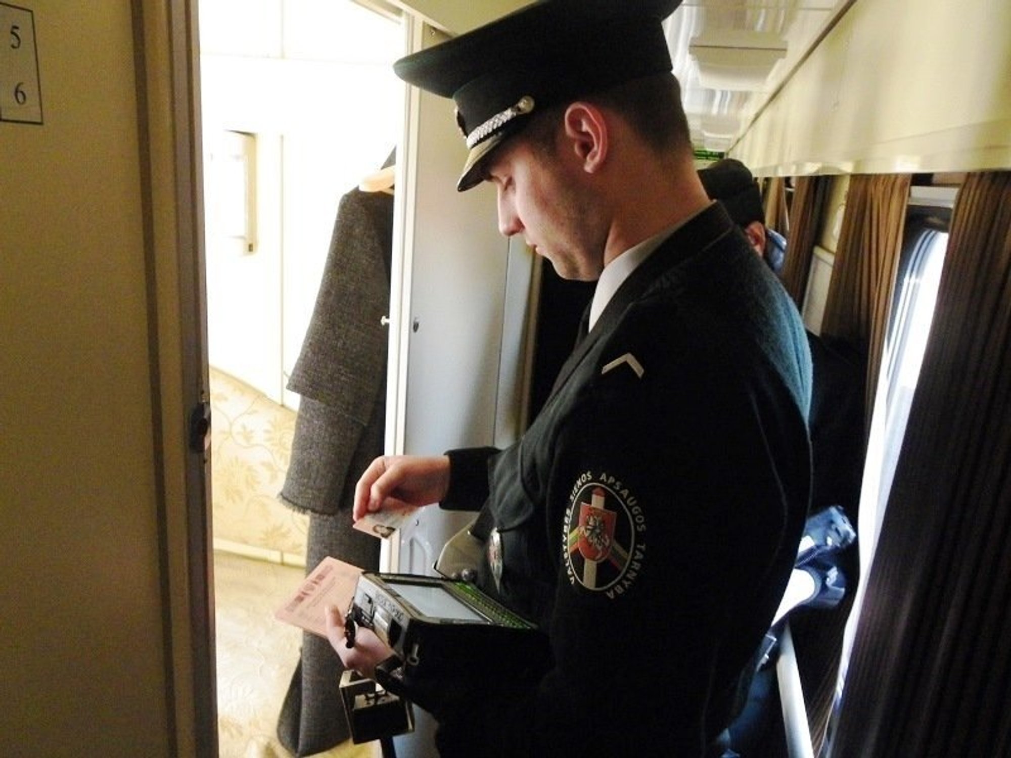 Detained Migrants: Train Journey Was Supposed to End With a Flight to Copenhagen