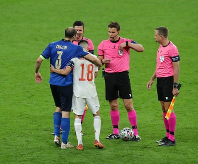 Giorgio Chiellini, Jordi Alba, Felixas Brychas