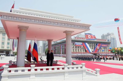 Vladimiras Putinas ir Kim Jong Unas Šiaurės Korėjoje