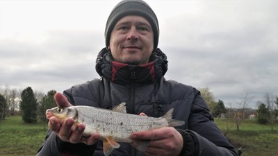 p. Mantas su pagautu Nemuno saloskanale žiobriu