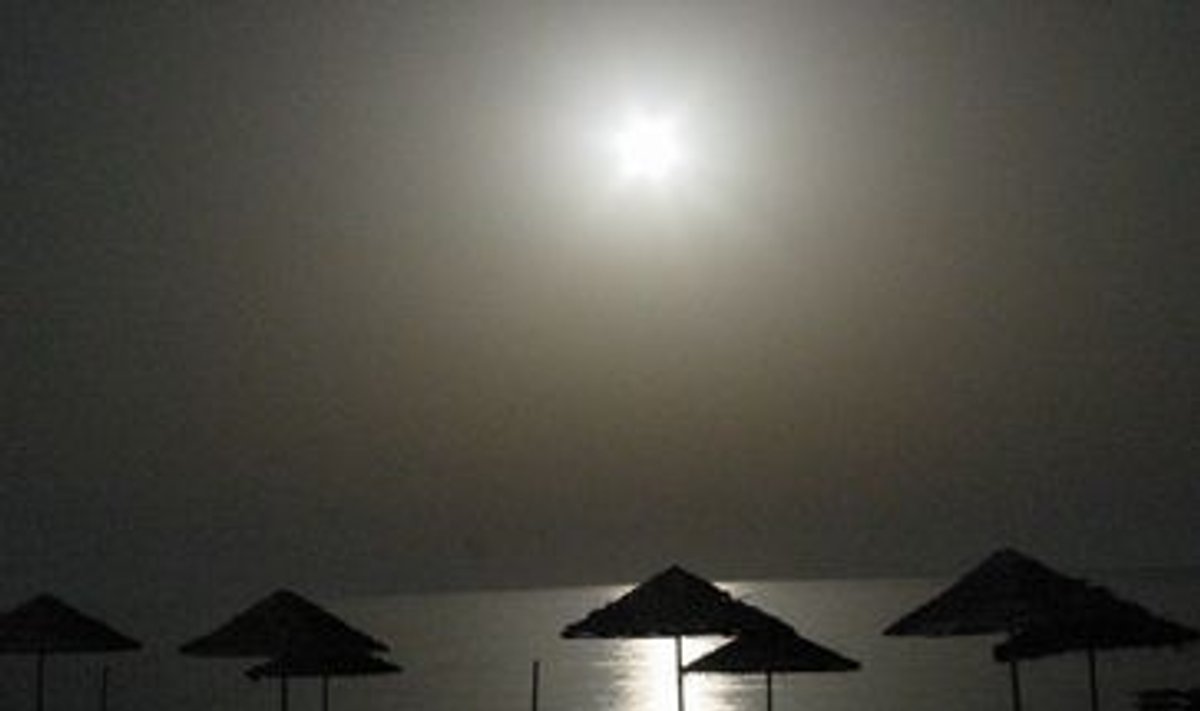 Kas apmoka politikų atostogų sąskaitas? - Delfi