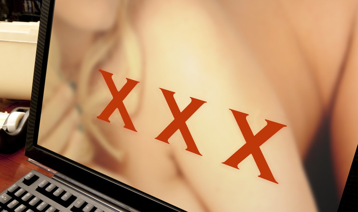 Гинеколог, монша, пәтердегі жасырын камера секс видео Қыз жыныстық қатынастан оргазмды сезінді