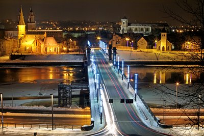 Naktinis Kaunas žiemą