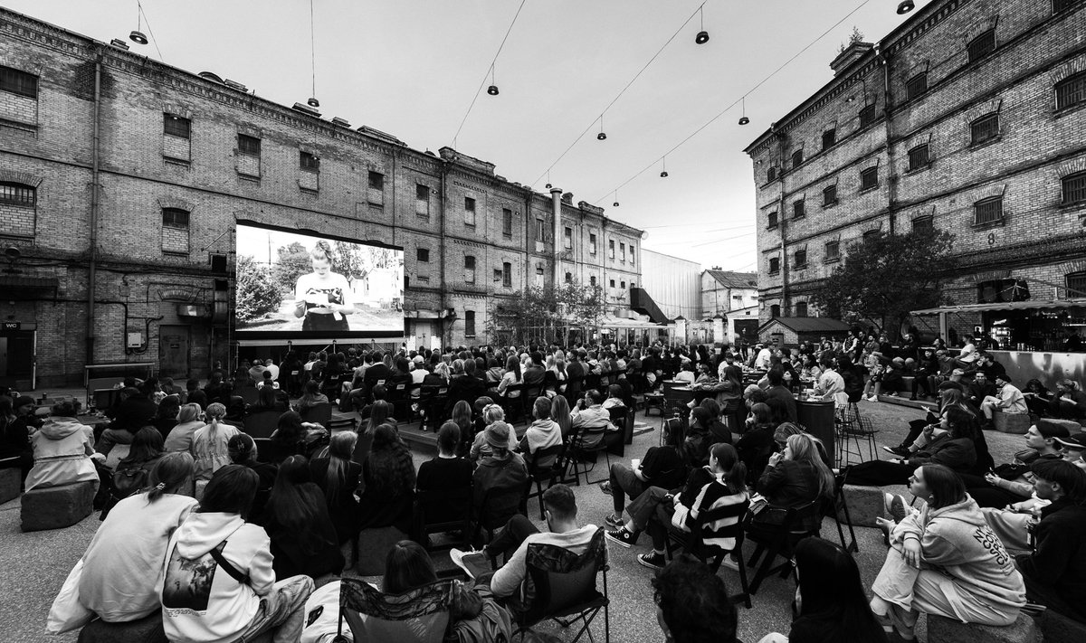 Filmų peržiūros Lukiškių kalėjimo kieme