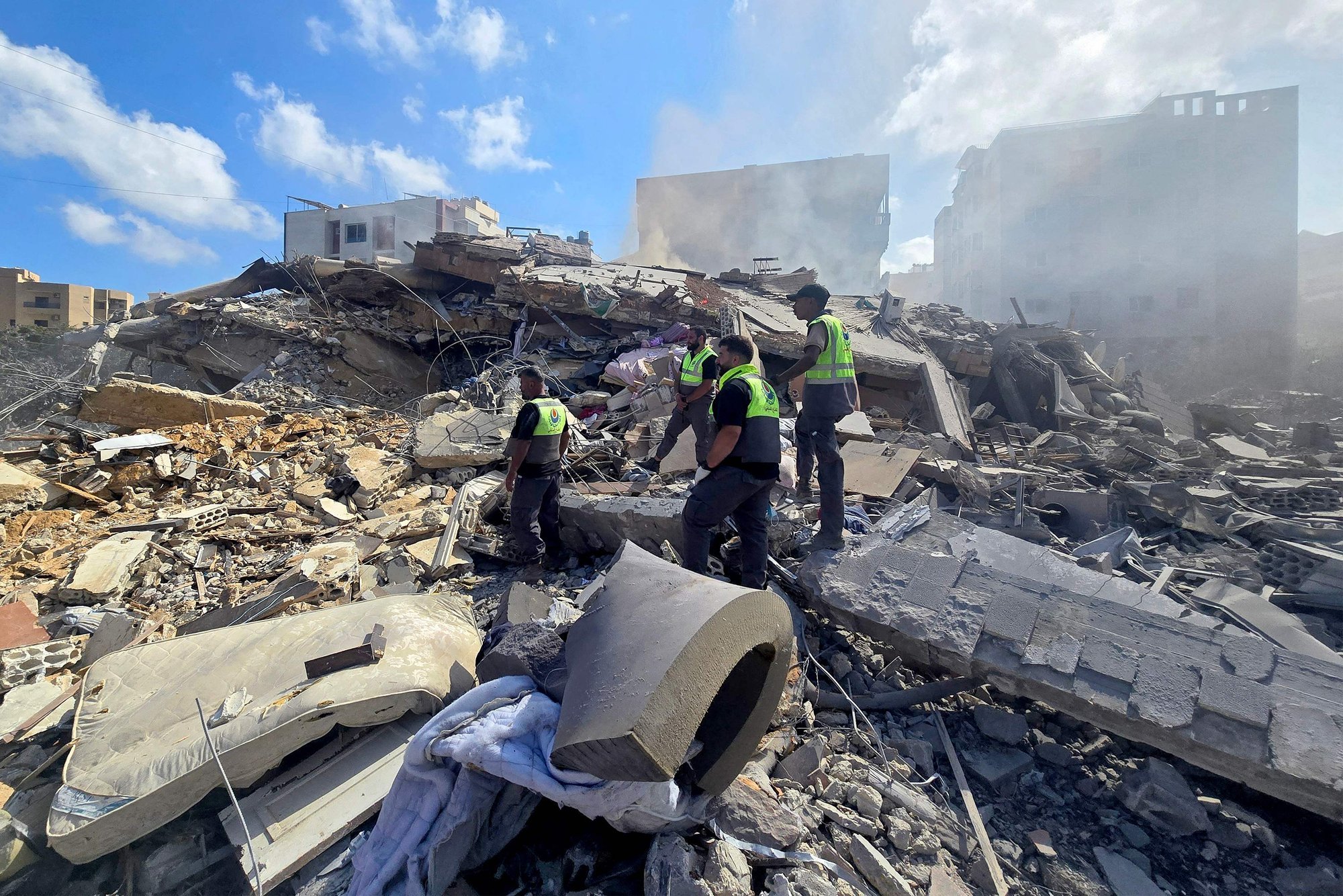 Israel Resumes Strikes in Lebanon Amidst Ceasefire Violations