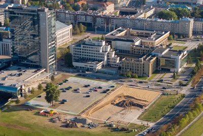 Automobilių aikštelės prie Seimo (rugsėjis)