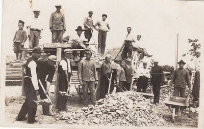 Kelio tiesimo darbai, 1934 m. Marijampolės kraštotyros muziejaus (LIMIS) nuotr.