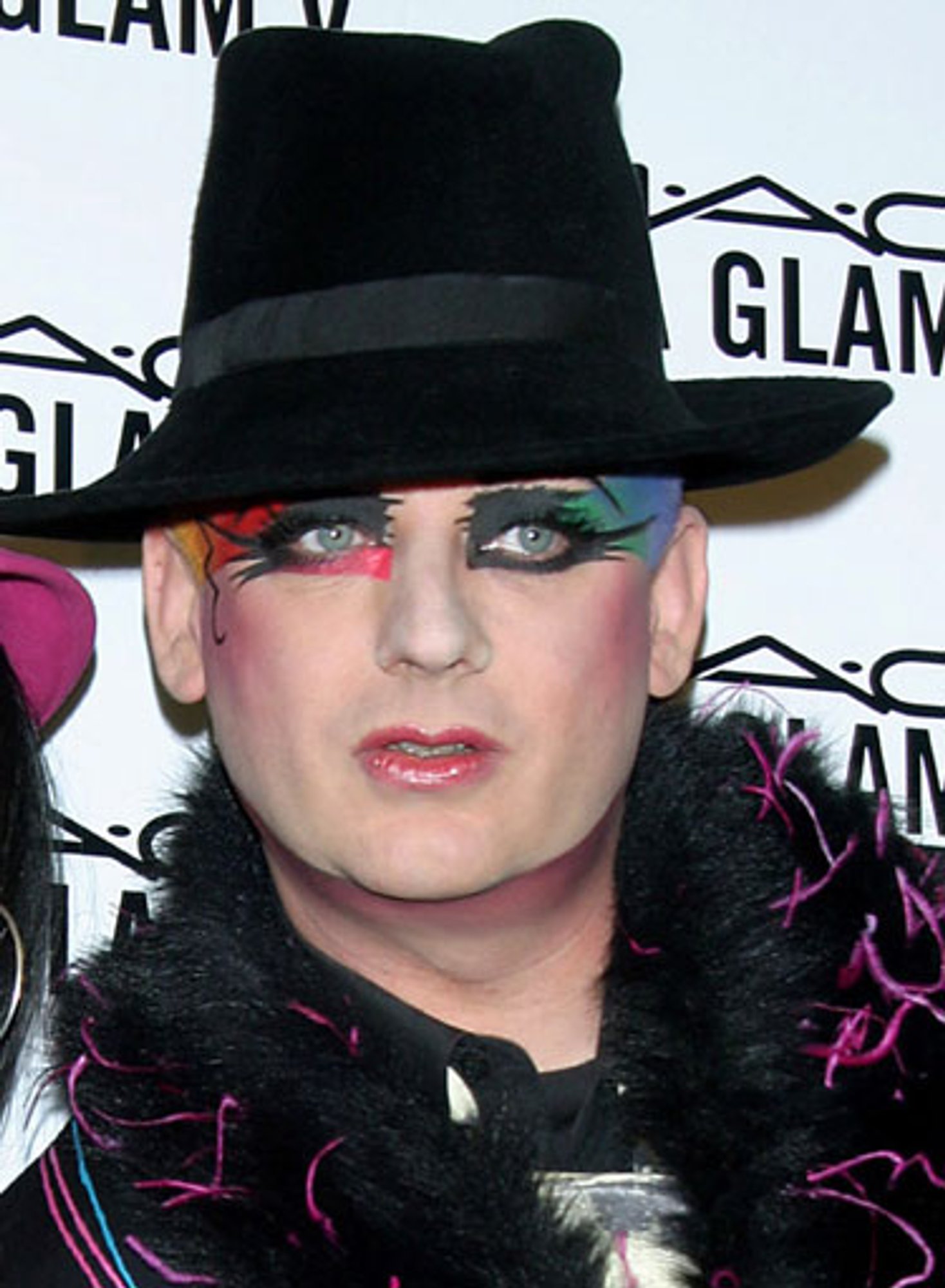 Boy George`o bute policija rado 13 maišelių su kokainu - Delfi veidai
