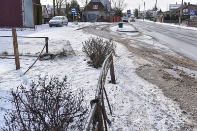 Į gyvenamąjį namą Smėlynės gatvėje, Panevėžyje, įvažiavo vilkikas