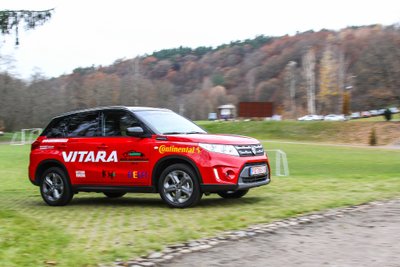 "Suzuki Vitara"