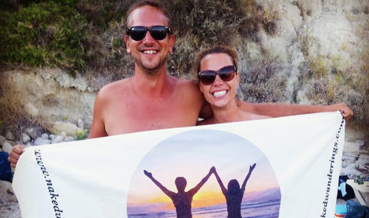 семья натуристов ФОТО: Семья нудистов посетила семь стран без одежды - Delfi RU