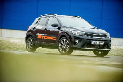 "Kia Stonic"