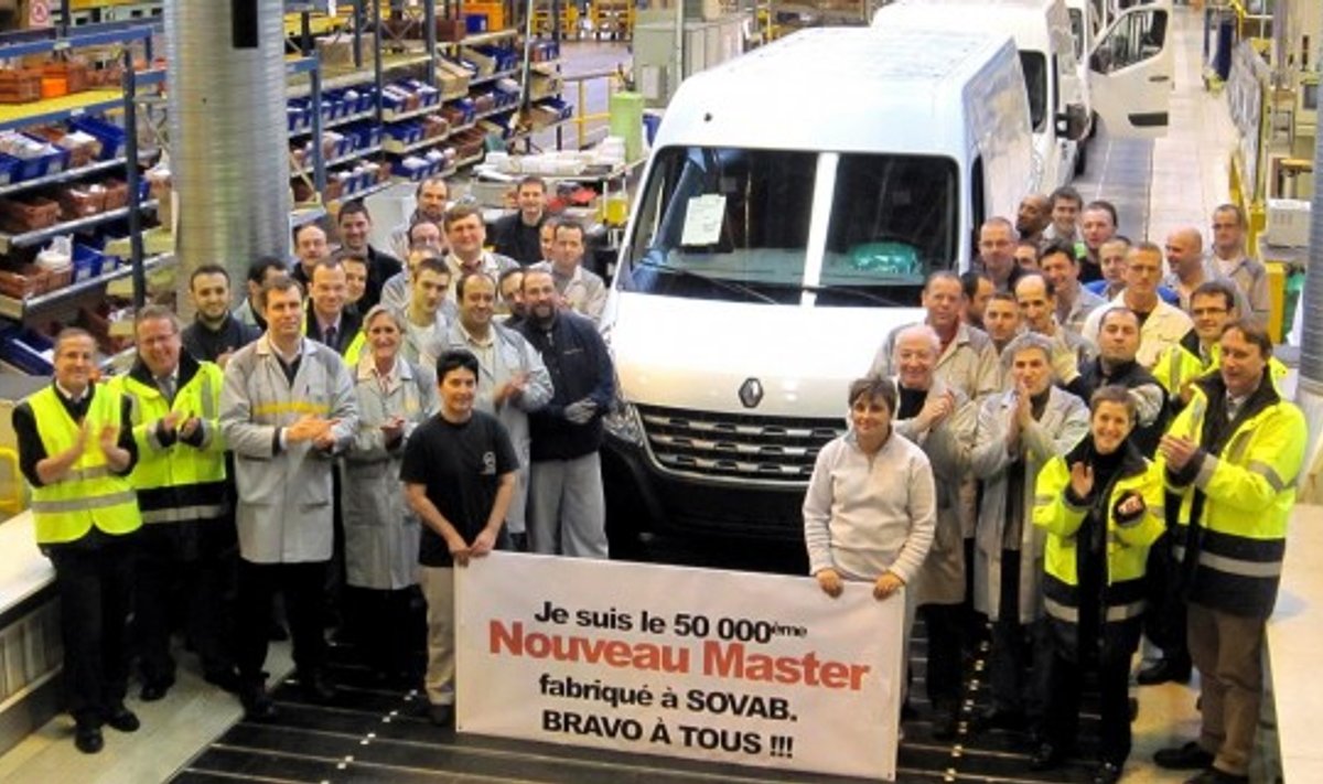New Master „Renault New Master“ gamybos apimtys kyla 40 proc. - Delfi auto