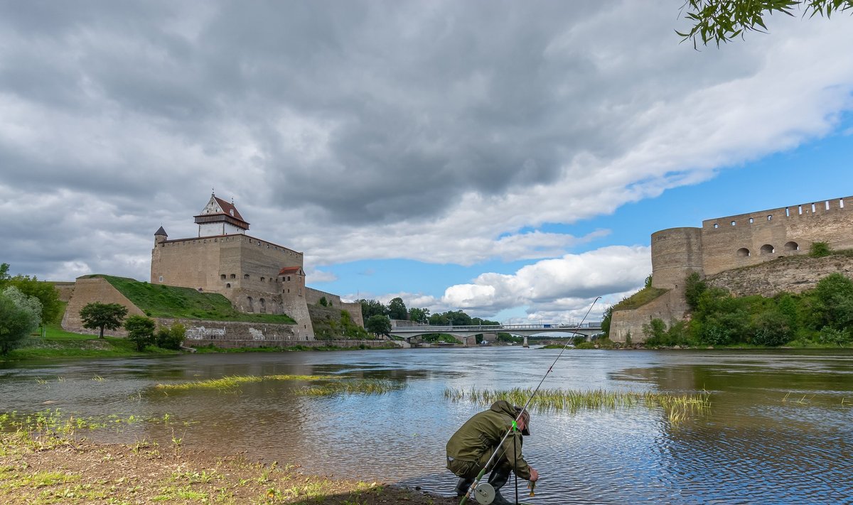 Sovietai Apsilankė Rusijos pasienyje esančiame Estijos mieste: sovietai Narvai ...