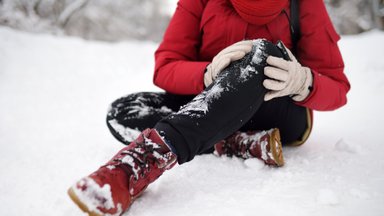 Kaip sumažinti žiemos traumų riziką? Gydytojas traumatologas įvardijo veiksmingiausius metodus