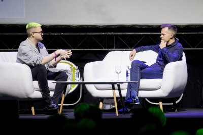 Christopheris Wylie ir Andrius Tapinas LOGIN konferencijoje