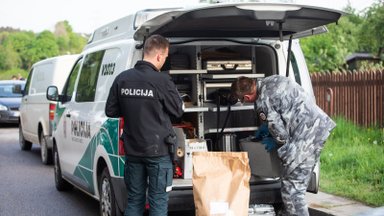 Apleistame sodo name Mažeikiuose aptiktas žmogaus skeletas