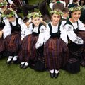 Šokių dienos „Amžių tiltais“ scenoje – net 9 tūkstančiai atlikėjų