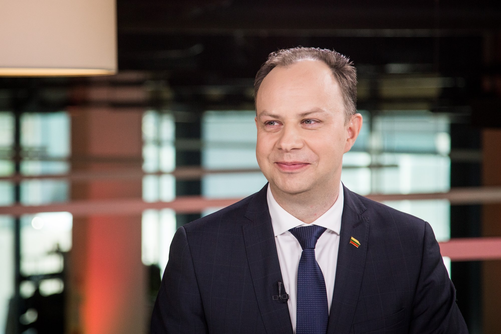 Medikų profsąjungos ragina Nausėdą leisti Verygai toliau dirbti ...