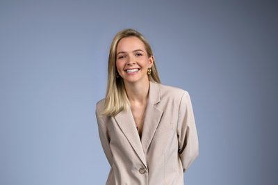 Ugnė Poderytė, responsable de la communication de Cybercare, lors de l'événement.