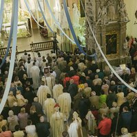 Gegužės 13-osios Marijos dieną Šiluvoje švenčiame Bažnyčiai minint Fatimos Švč. Mergelę Mariją