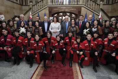 Pirmoji ponia Diana Nausėdienė dalyvauja konferencijoje „Lituanistika Sakartvele“