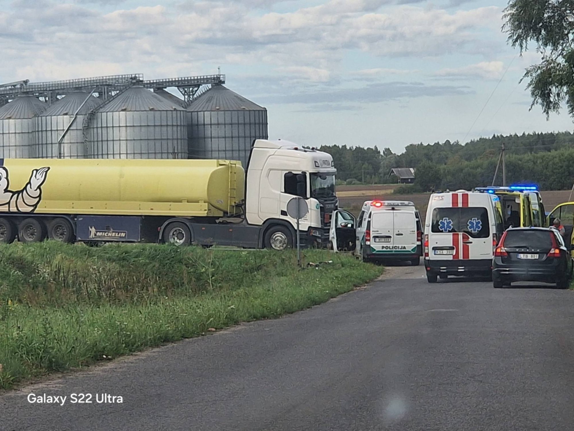 Motorcycle collides with fuel tanker in Panevėžys district