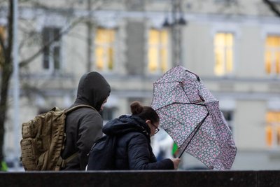 Stiprus vėjas ir lietus sostinėje