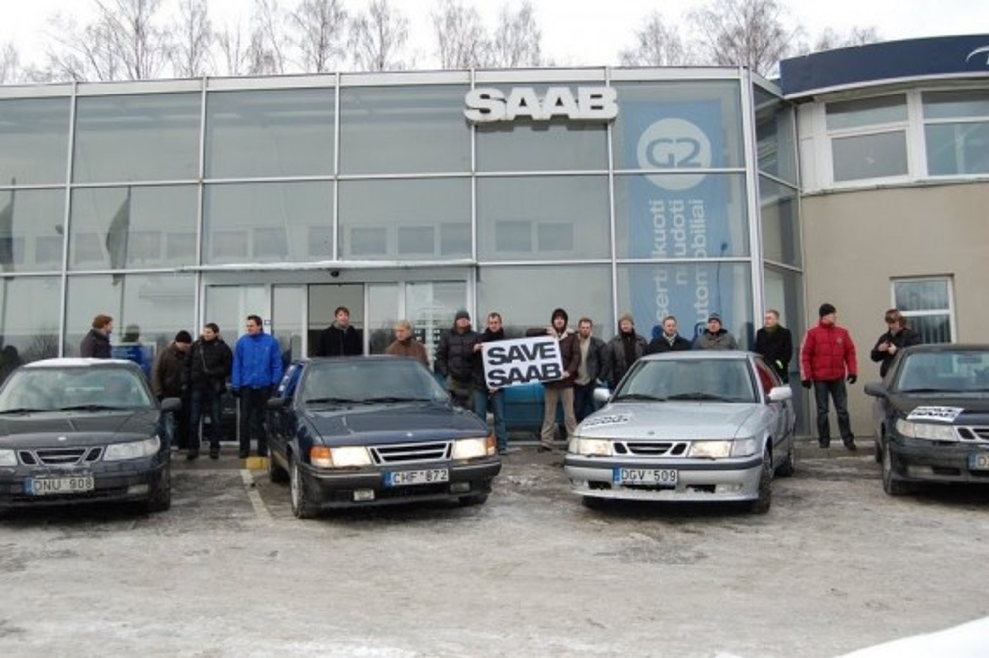 „Saab“ gerbėjai rinkosi į markės palaikymo žygį - Delfi auto