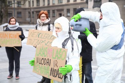 Protestas prieš Nemuno taršą