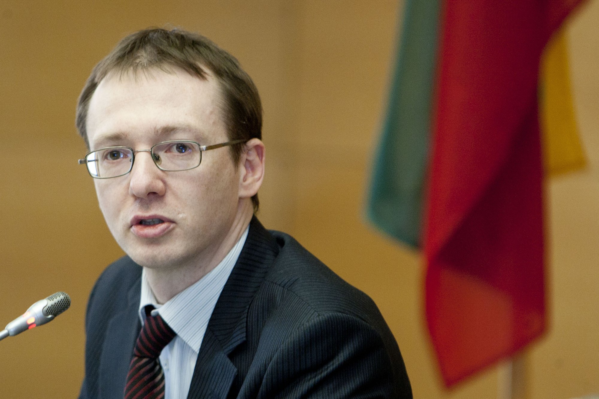 T. Janeliūnas. Pavardės rašyba tai - privilegija?.. - Delfi