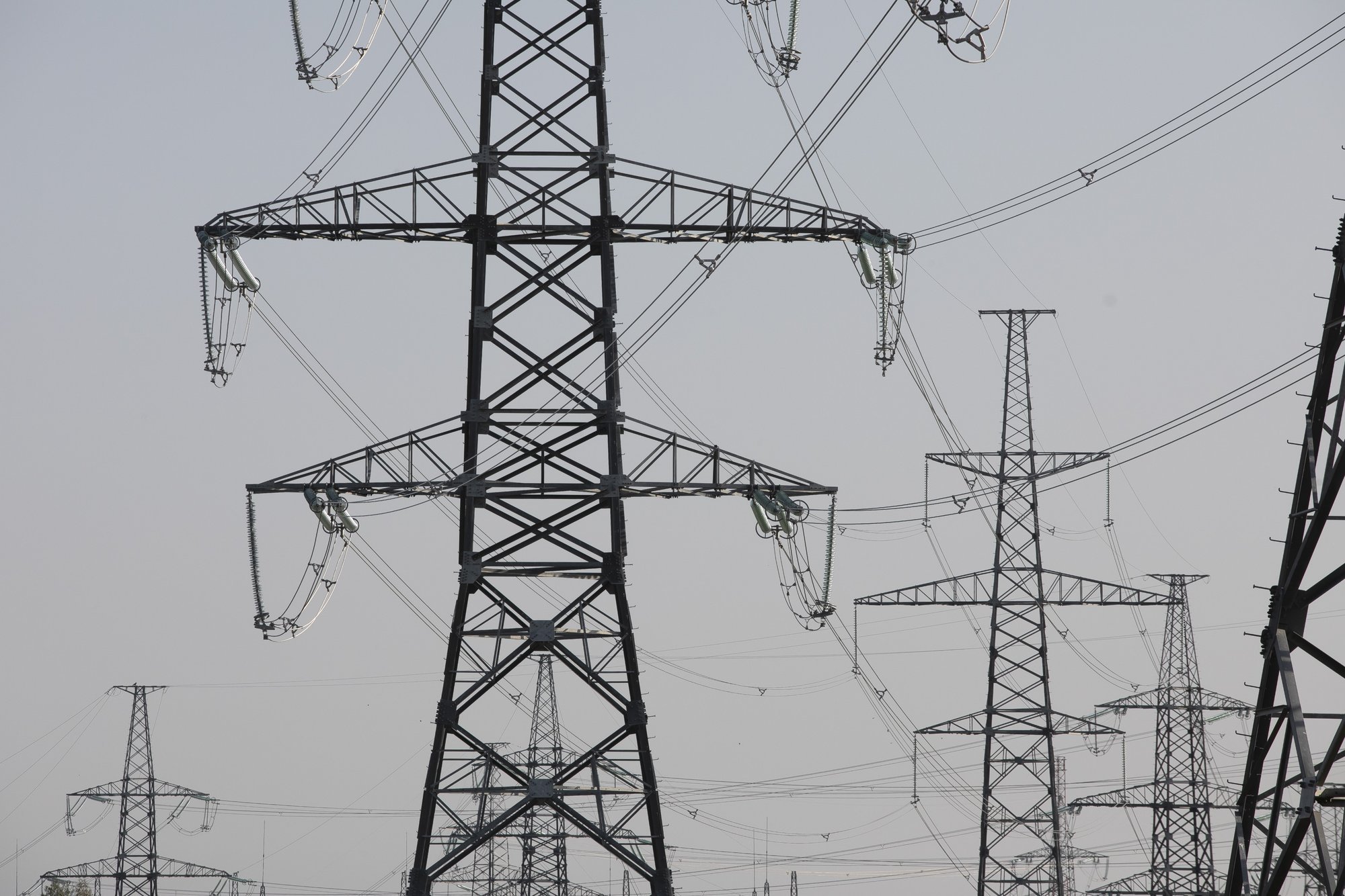 Lithuania's Electricity Prices Rise Amid Strong Renewable Output