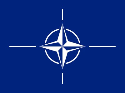 NATO vėliava